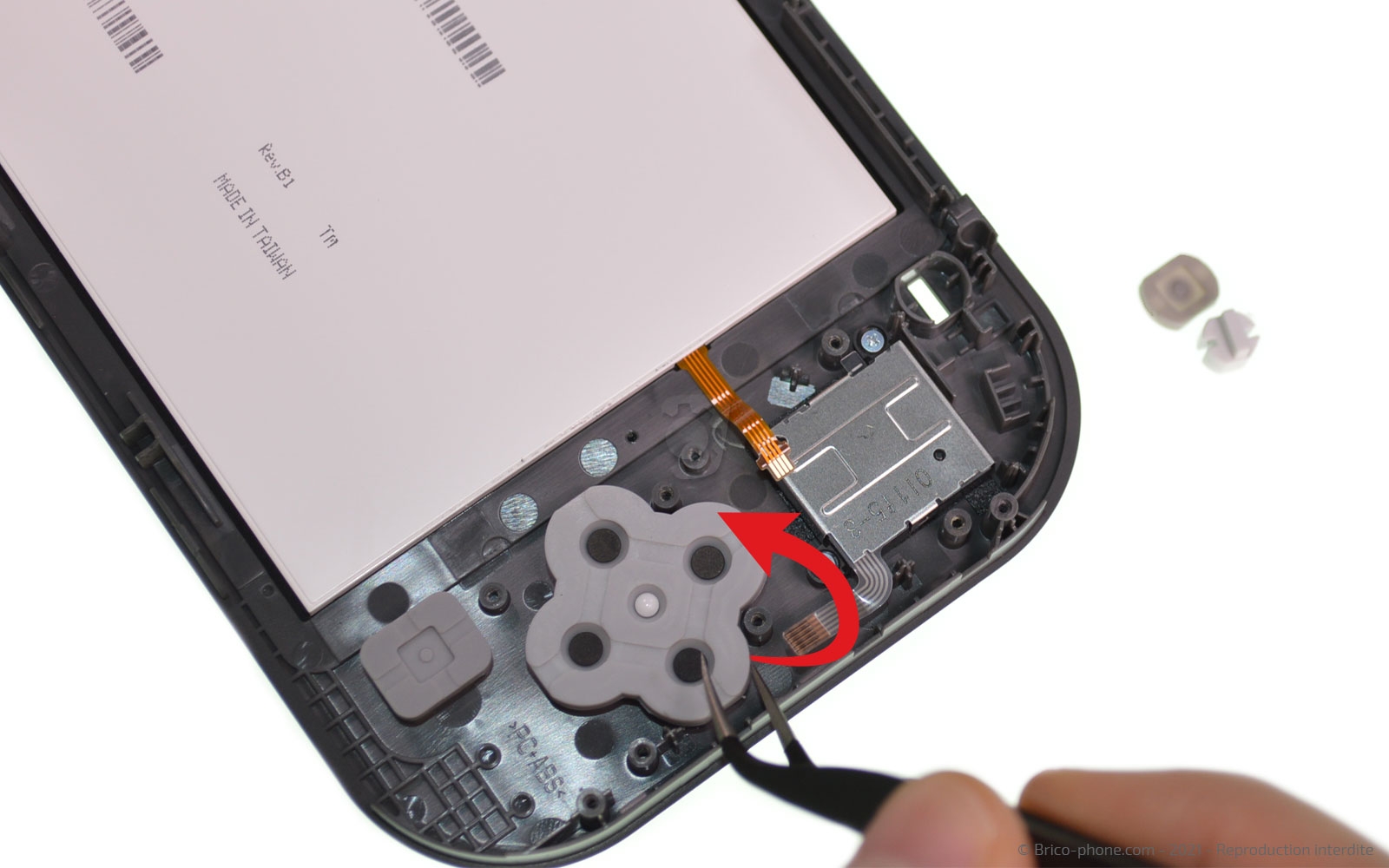 Changement de la vitre tactile ou du LCD  sur Switch Lite photo 2