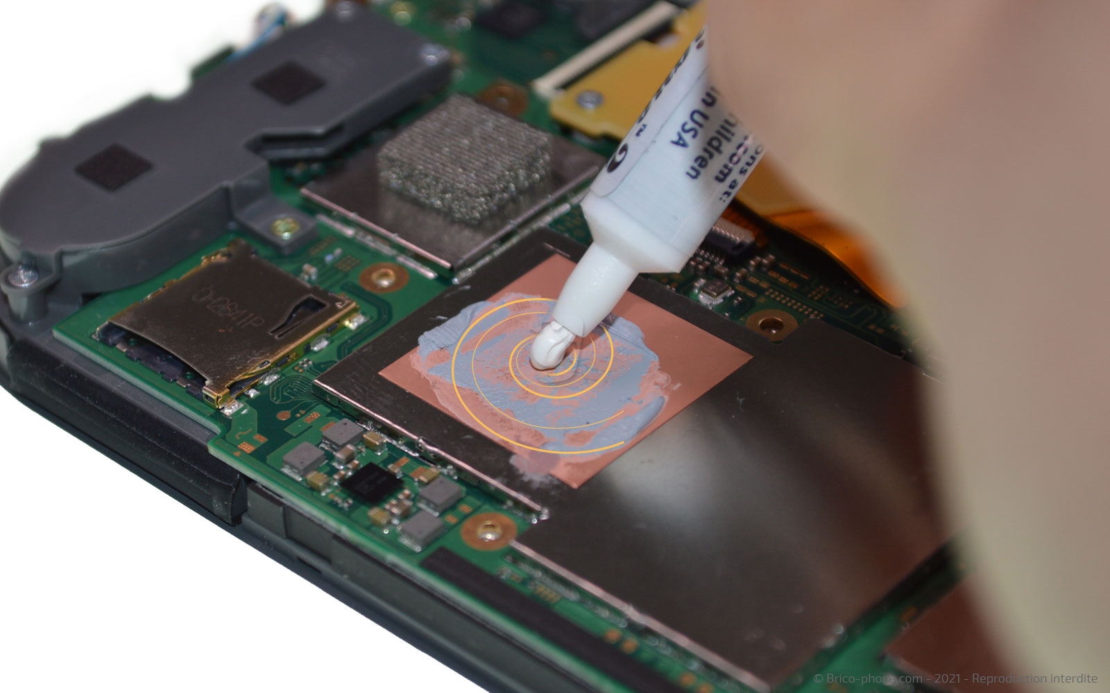 Changement d'un joystick sur Switch Lite photo 1