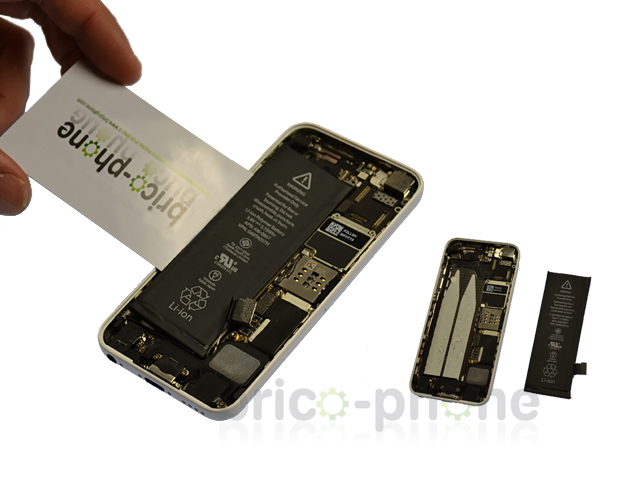 Changement de coque arrière sur iPhone 5C photo 1