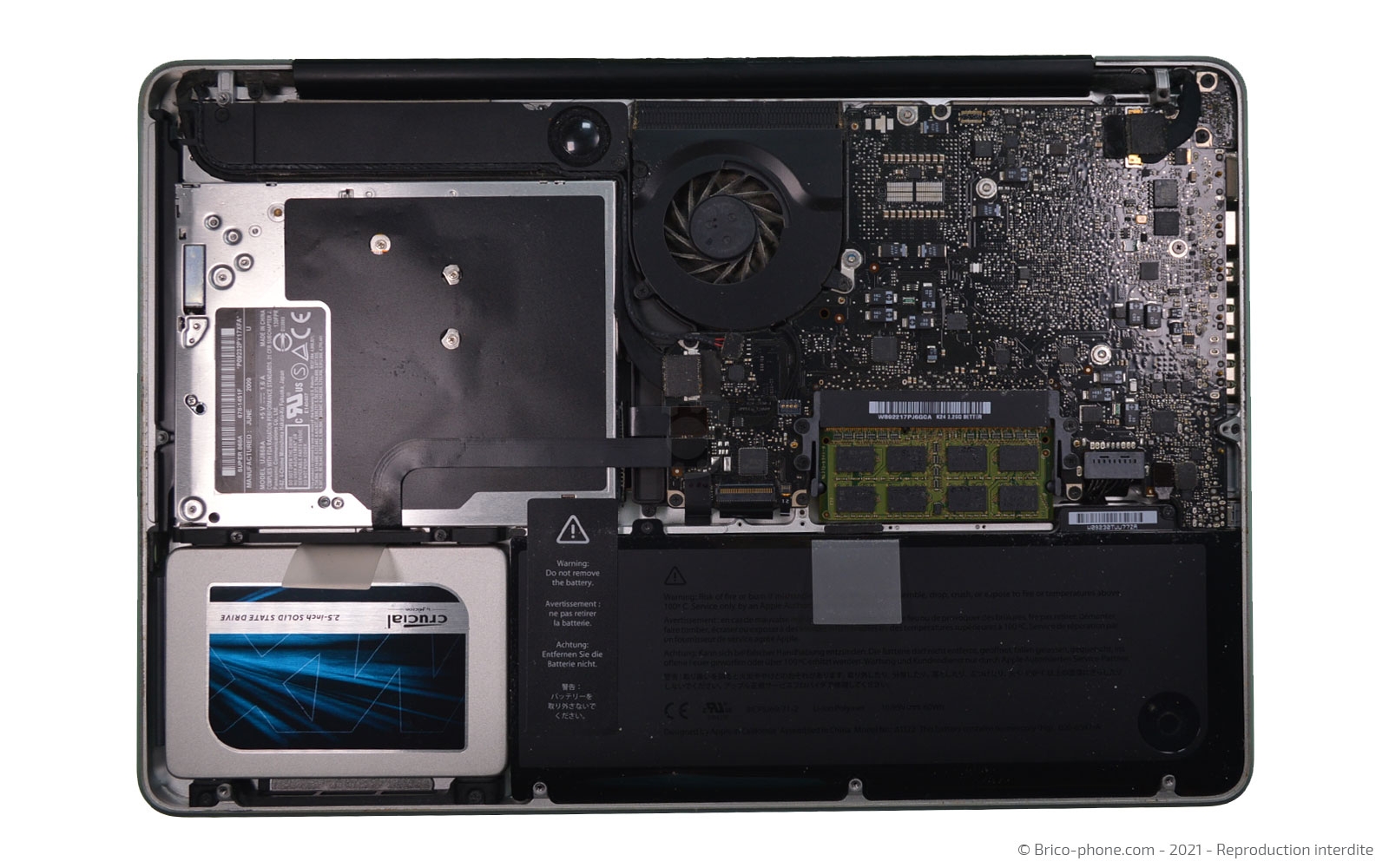 changement de batterie sur Macbook Pro 13 pouces A1278 EMC 2326 - 2009 photo 3