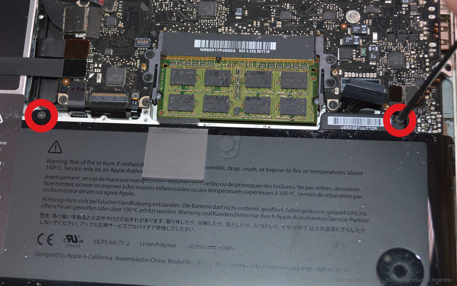 changement de batterie sur Macbook Pro 13 pouces A1278 EMC 2326 - 2009 photo 1