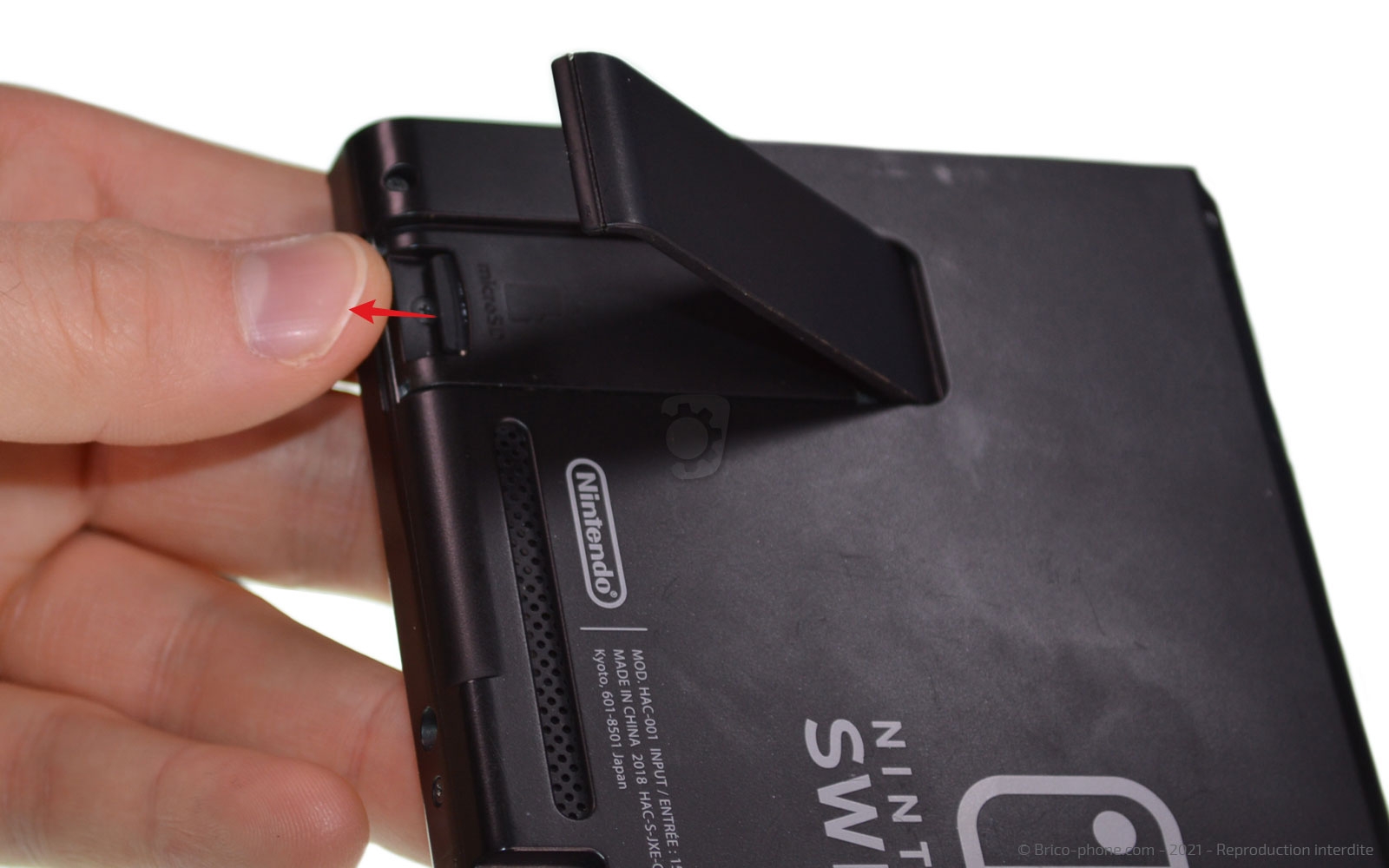 Changement de batterie sur Switch photo 2