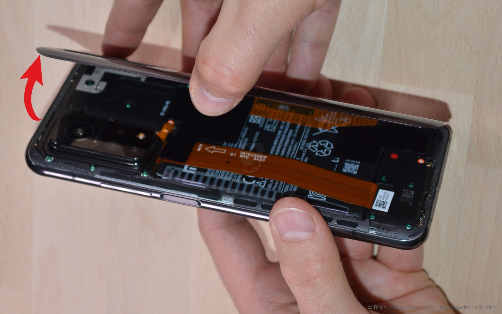 Changement du connecteur de charge sur Mi 10T photo 4