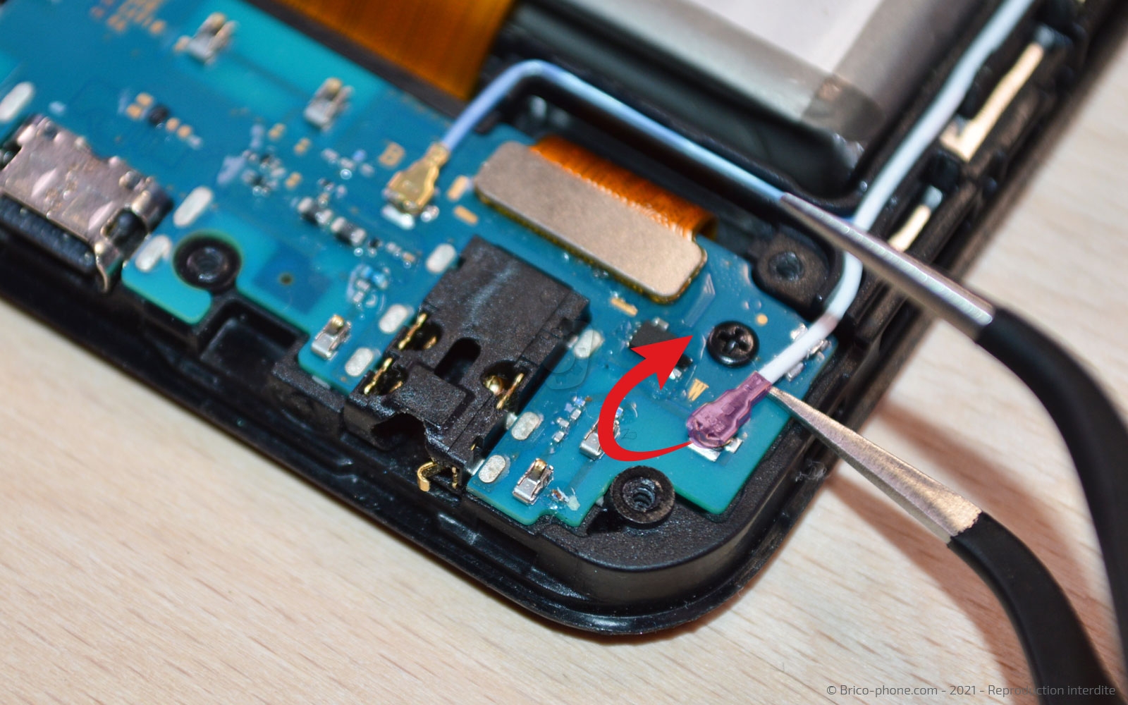 Changement de connecteur de charge sur Galaxy A32 5G photo 1