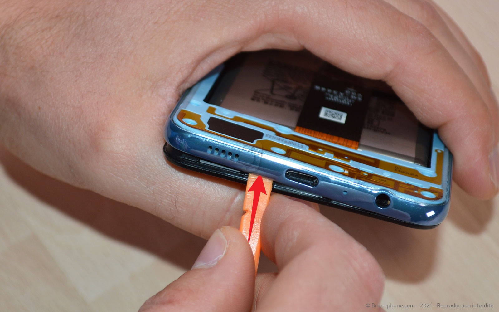 Changement de connecteur de charge sur Galaxy A32 5G photo 2