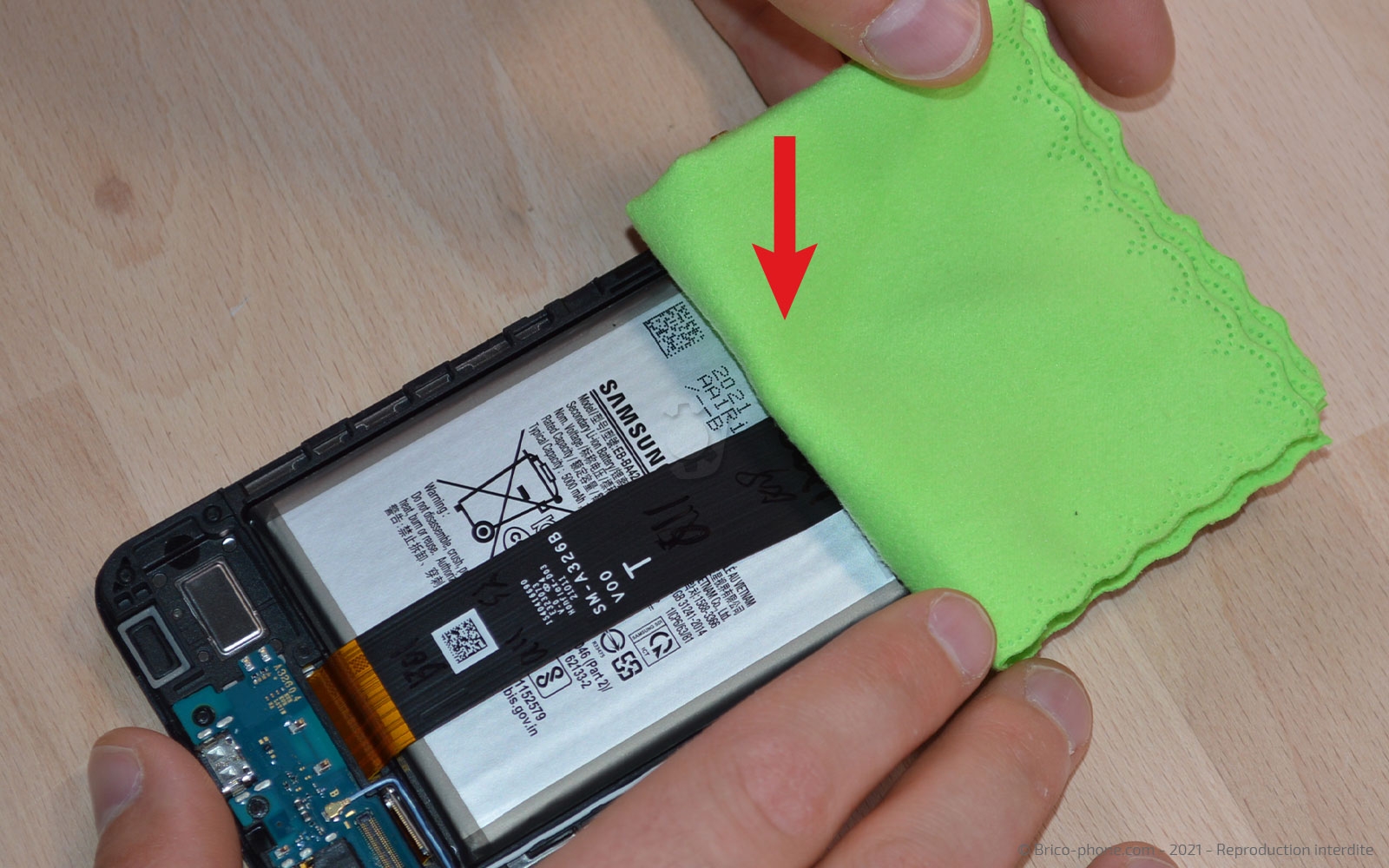 Changement de l'écran seul sur Galaxy A32 5G photo 4