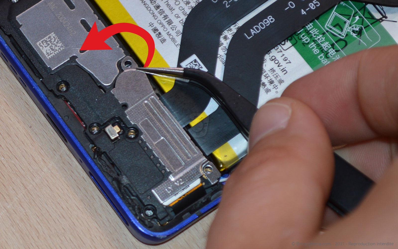 Changement de la batterie sur Find X2 Neo photo 2