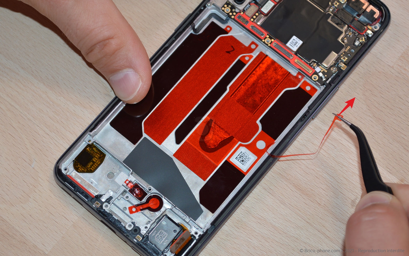 Changement du bloc écran sur OnePlus Nord photo 3