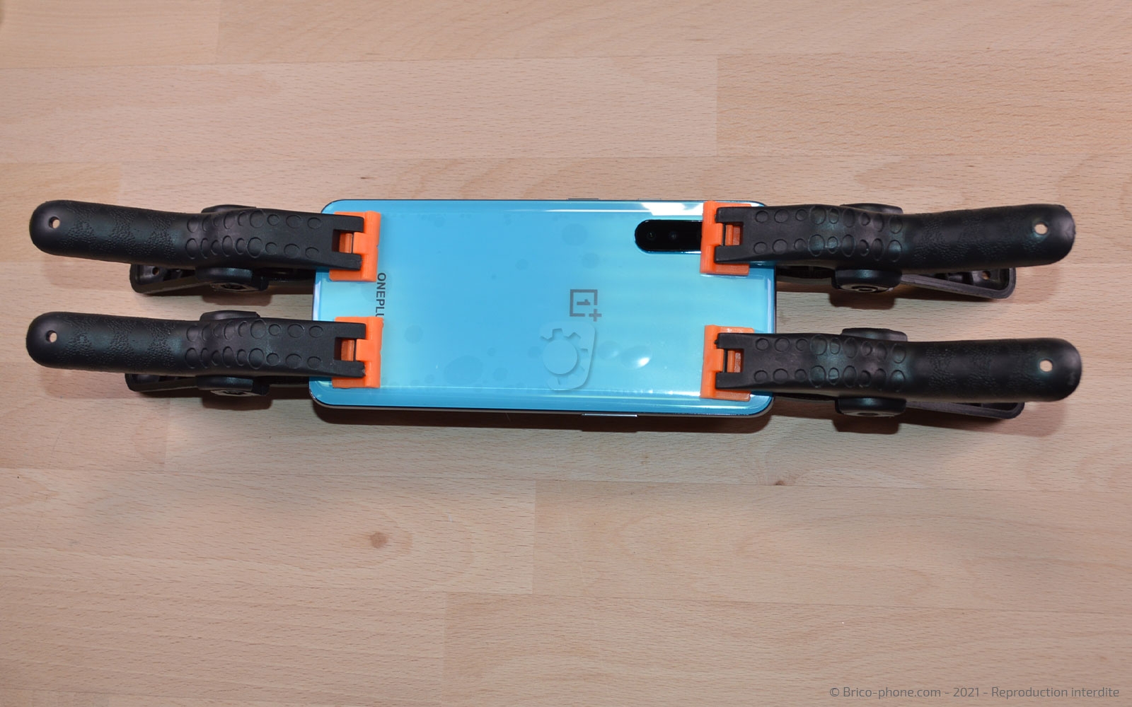 Changement de la vitre arrière sur OnePlus Nord photo 3