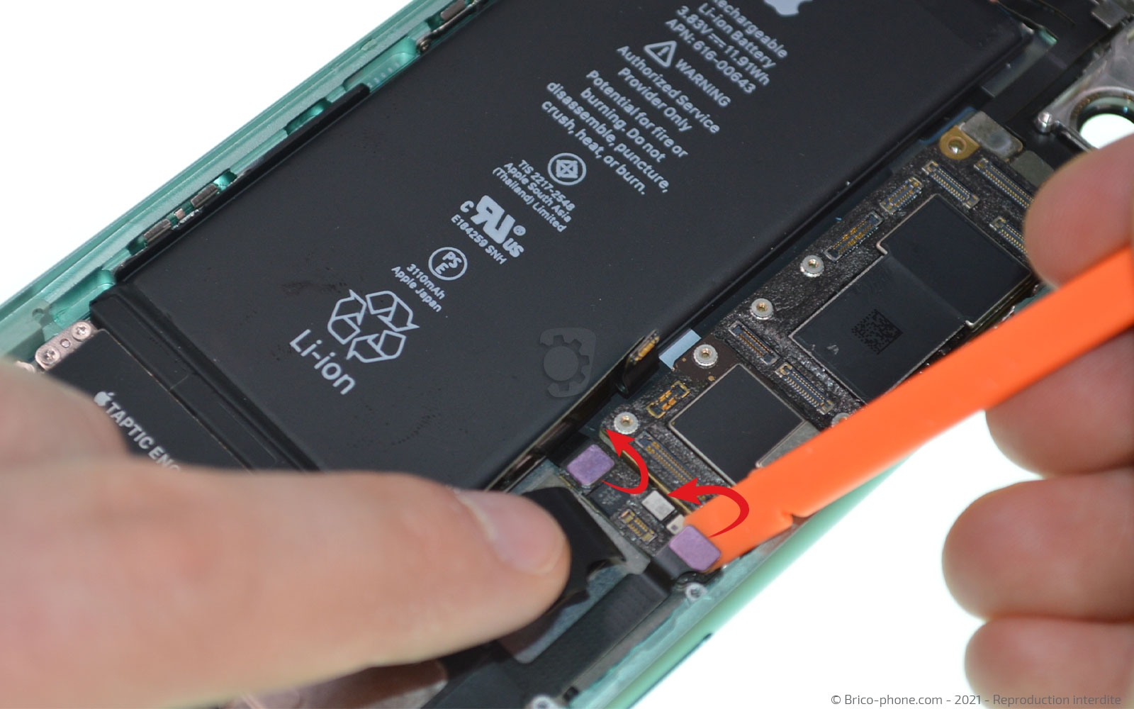 Changement de la coque arrière sur iPhone 11 photo 1