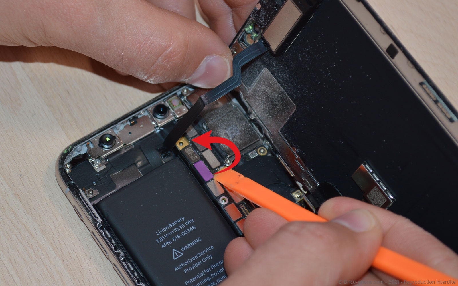 Changement de la coque arrière complète sur iPhone X photo 2