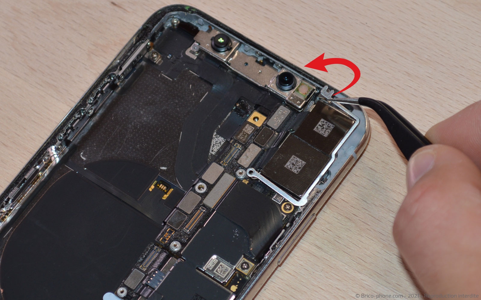 Changement de la coque arrière complète sur iPhone X photo 2