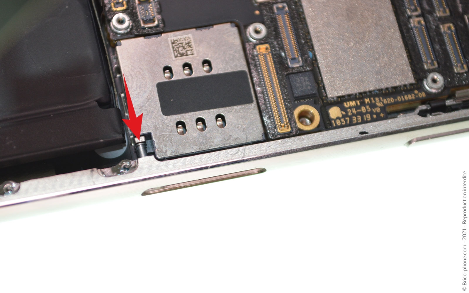 Changement de la coque arrière complète sur iPhone 11 Pro Max photo 3