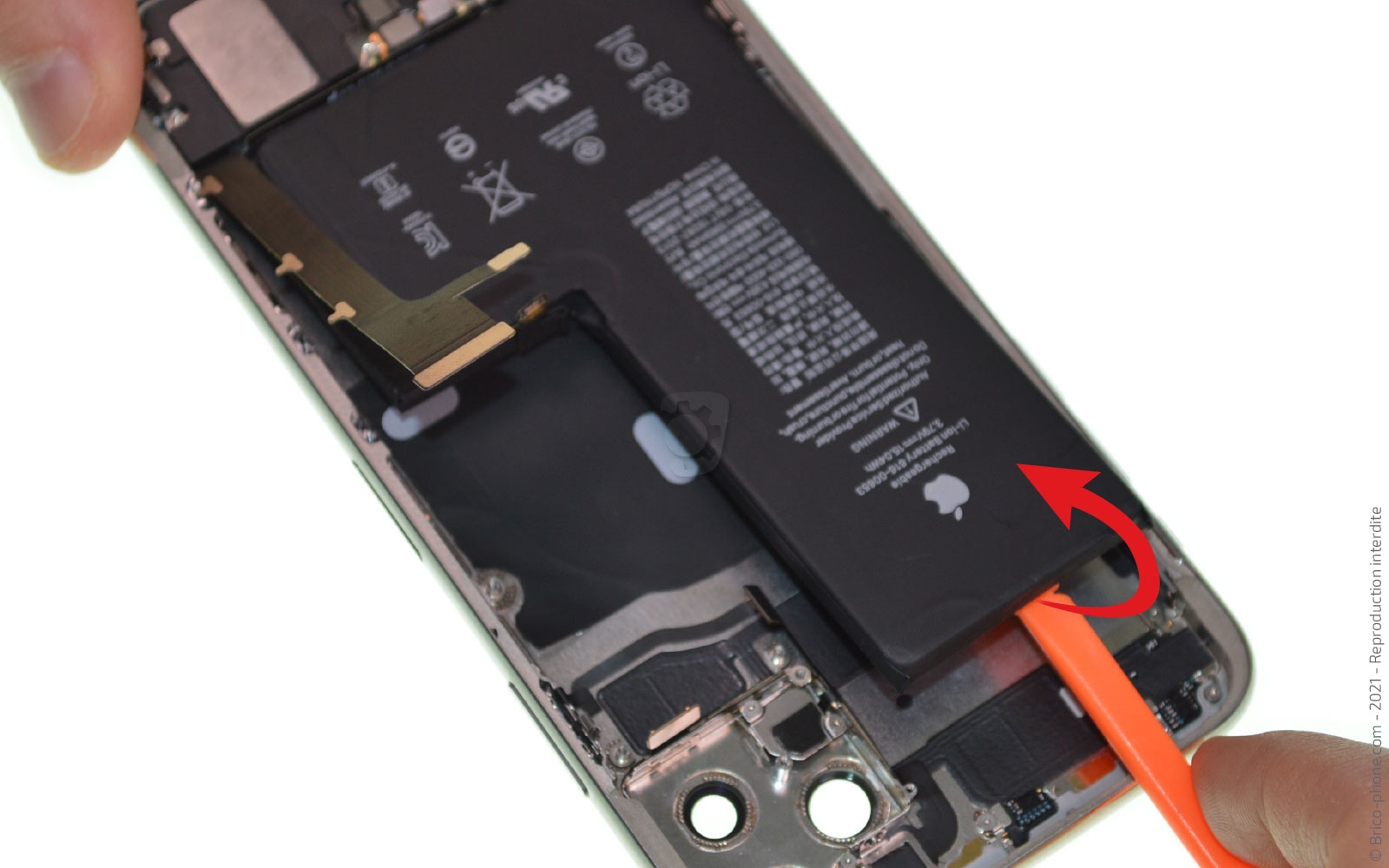 Changement de la coque arrière complète sur iPhone 11 Pro Max photo 3