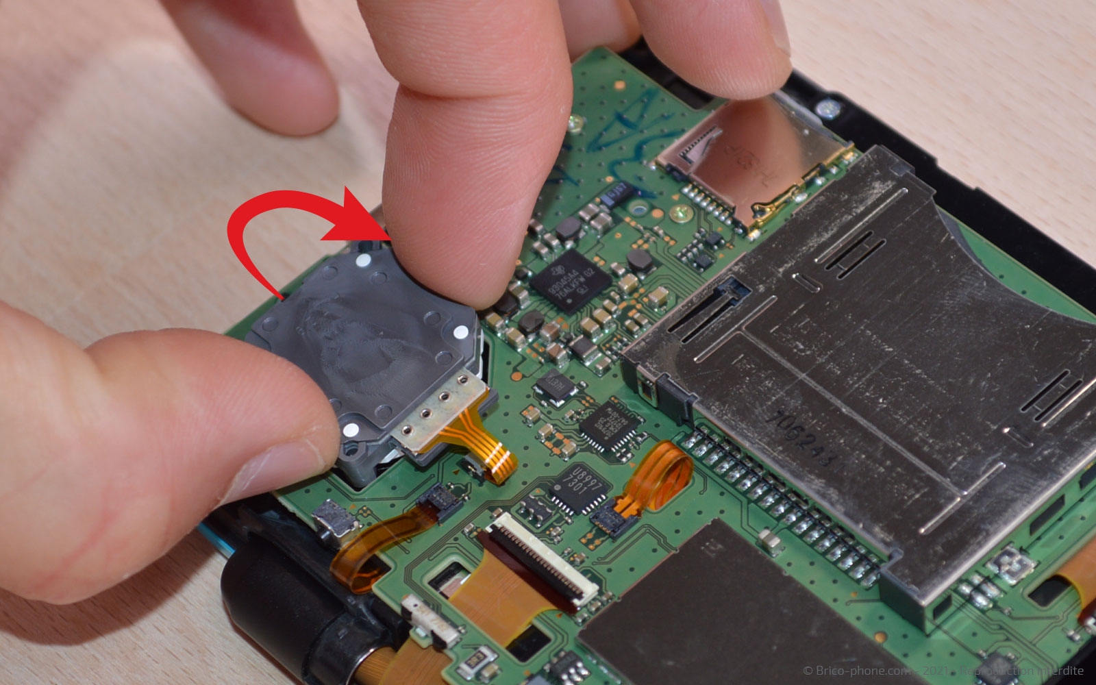 Changement des Joysticks sur New 2DS XL photo 2